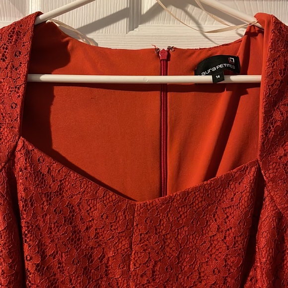 Laura Petites dress - Picture 2 of 9